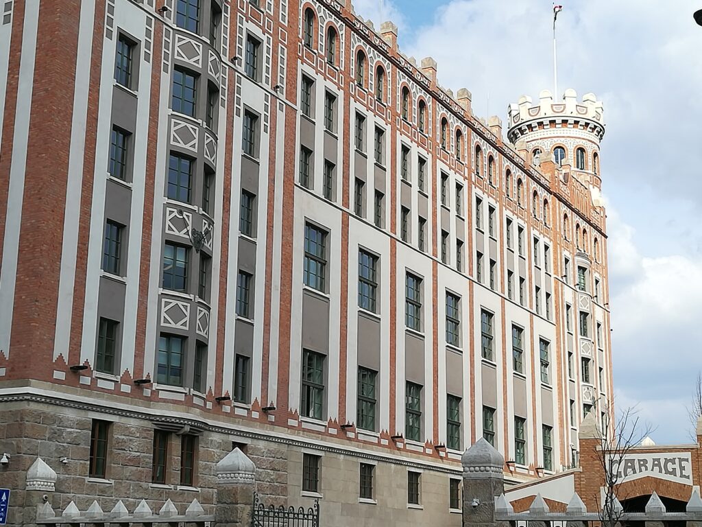 A Postapalota története